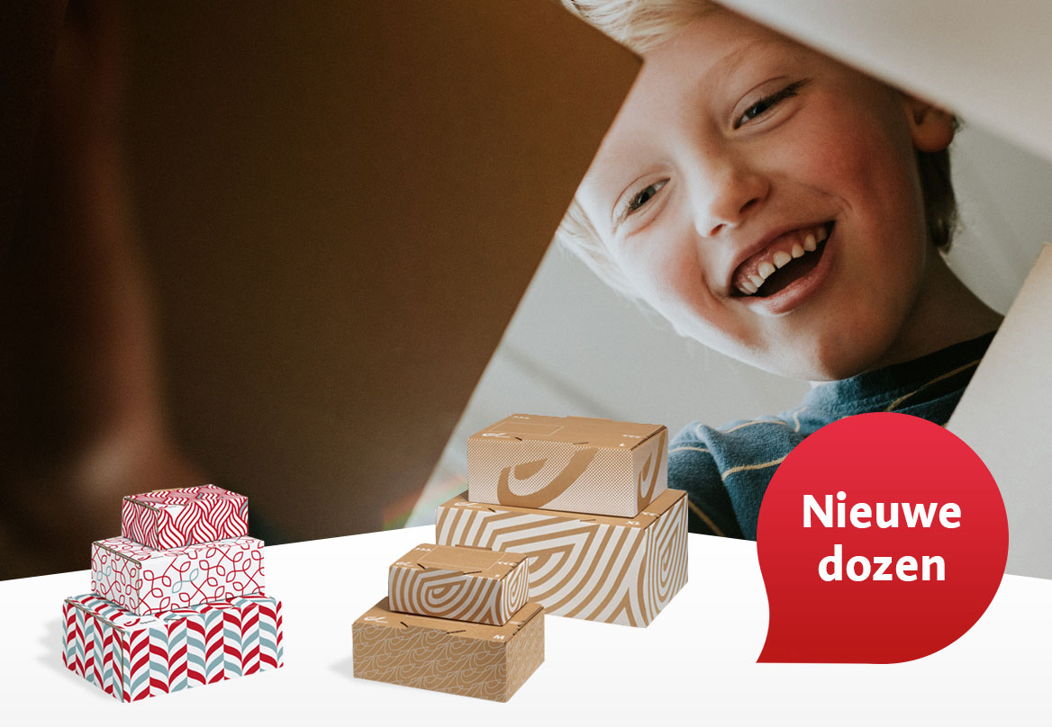 Nieuwe herbruikbare verzenddozen