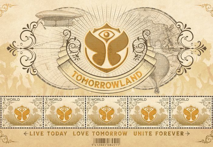 tomorrowland-innovation-postcard-5