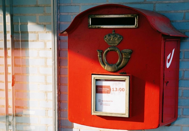 rode brievenbus